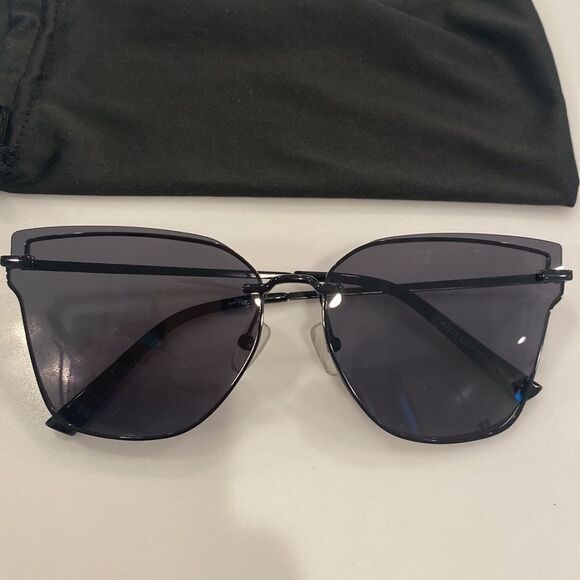 Sunglasses Black Metal Frame - Picture 2 of 4